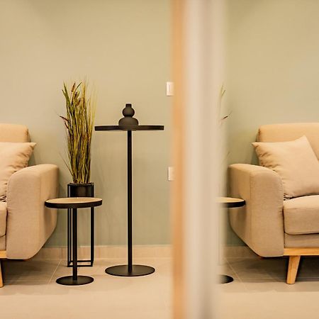 Urban Luxury Suites 塞萨洛尼基 外观 照片