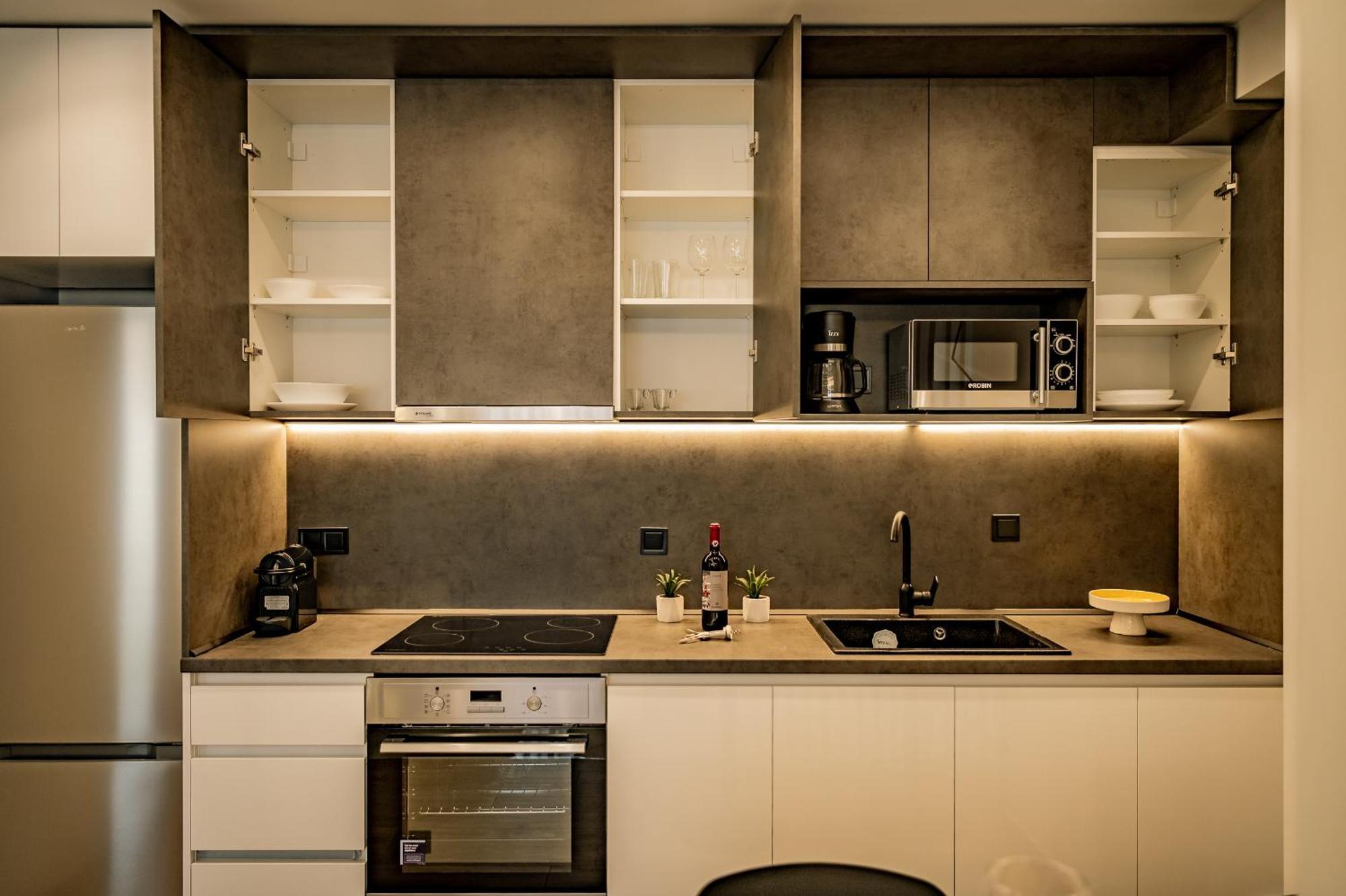 Urban Luxury Suites 塞萨洛尼基 外观 照片